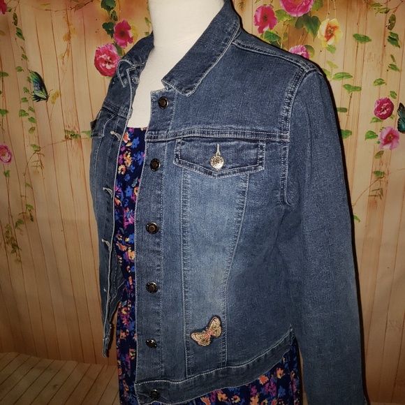 Embroidered denim jacket - Picture 2 of 6